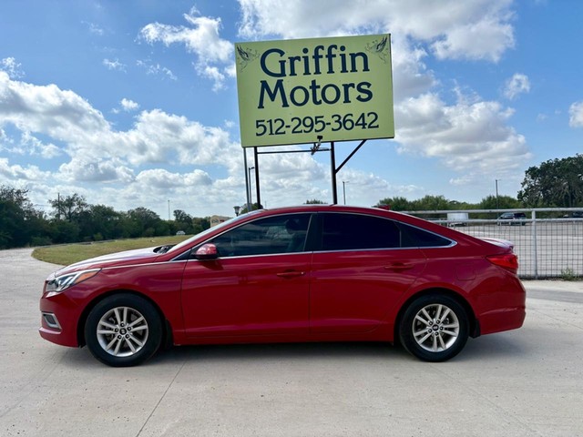 Hyundai Sonata SE - Lockhart TX
