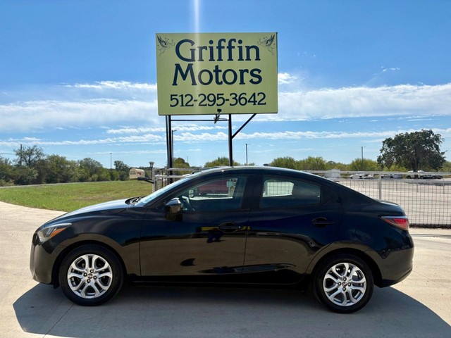 Toyota Yaris iA - Lockhart TX