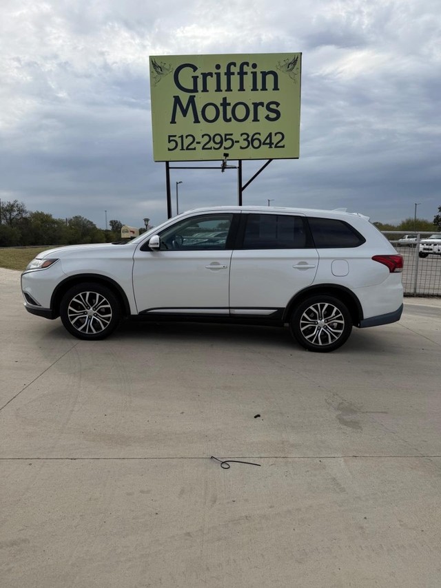 Mitsubishi Outlander - Lockhart TX