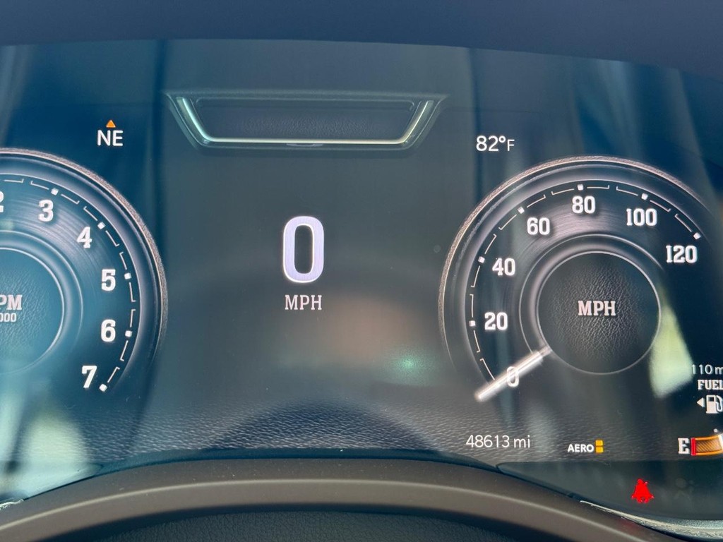 Ram 1500 Vehicle Full-screen Gallery Image 24