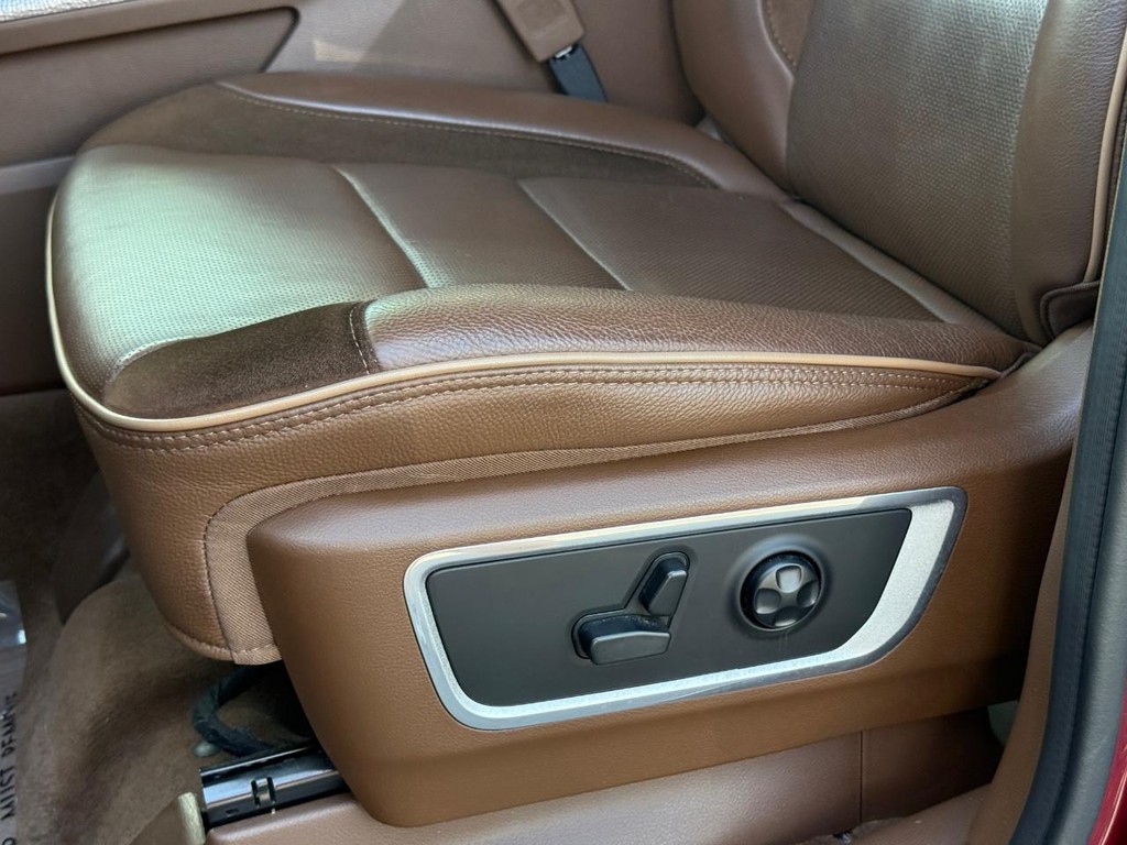 Ram 1500 Vehicle Full-screen Gallery Image 28