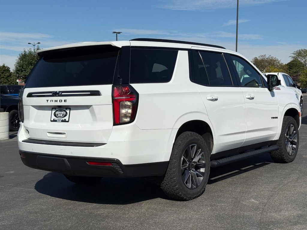 Chevrolet Tahoe Vehicle Full-screen Gallery Image 04
