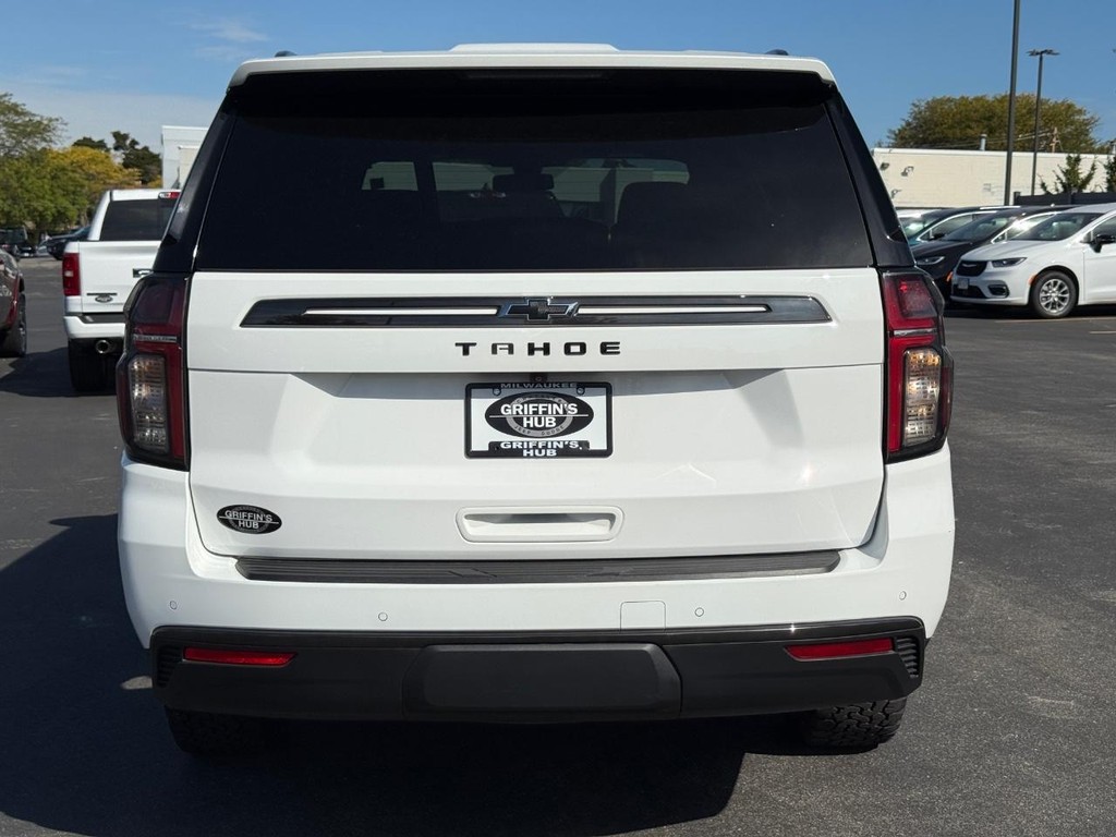 Chevrolet Tahoe Vehicle Full-screen Gallery Image 05