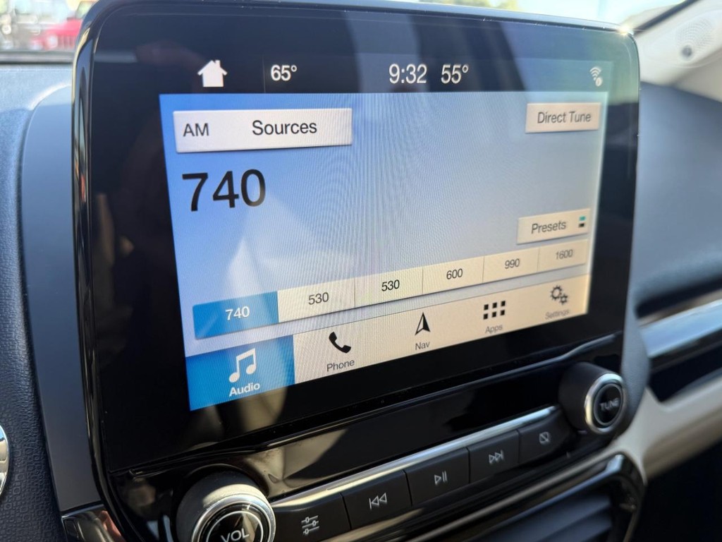 Ford EcoSport Vehicle Full-screen Gallery Image 19