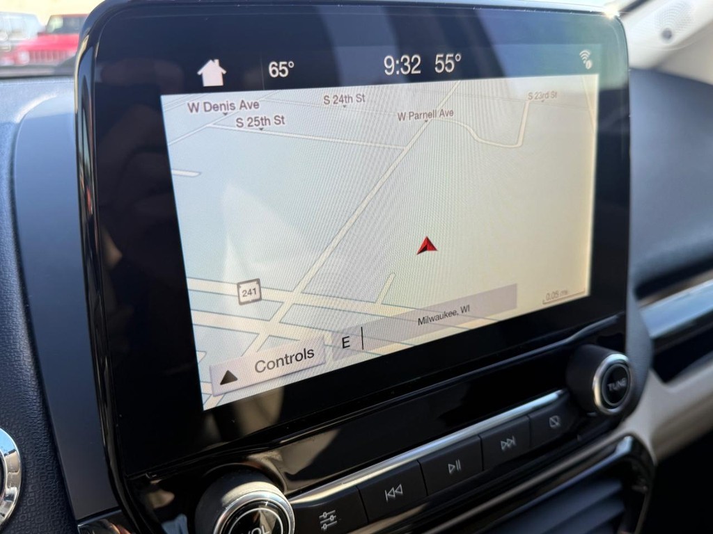 Ford EcoSport Vehicle Full-screen Gallery Image 20