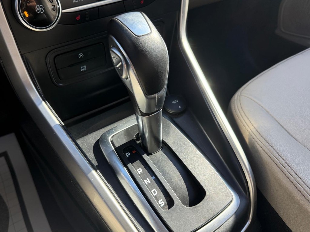 Ford EcoSport Vehicle Full-screen Gallery Image 22