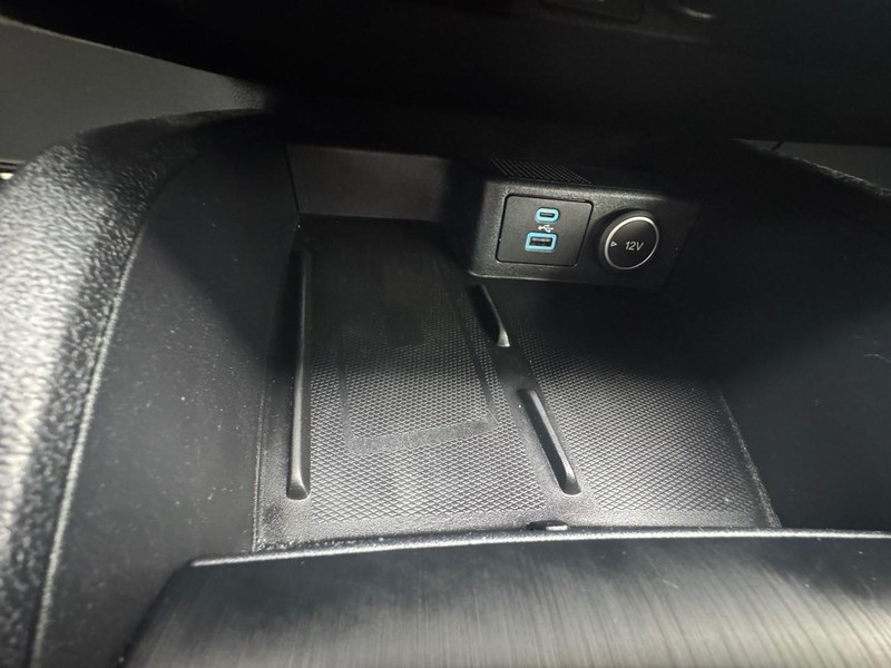 Ford Escape Vehicle Image 22