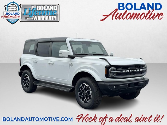 2025 Ford Bronco 4-Door Outer Banks's photo