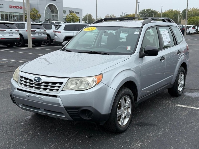 Subaru Forester Vehicle Full-screen Gallery Image 9