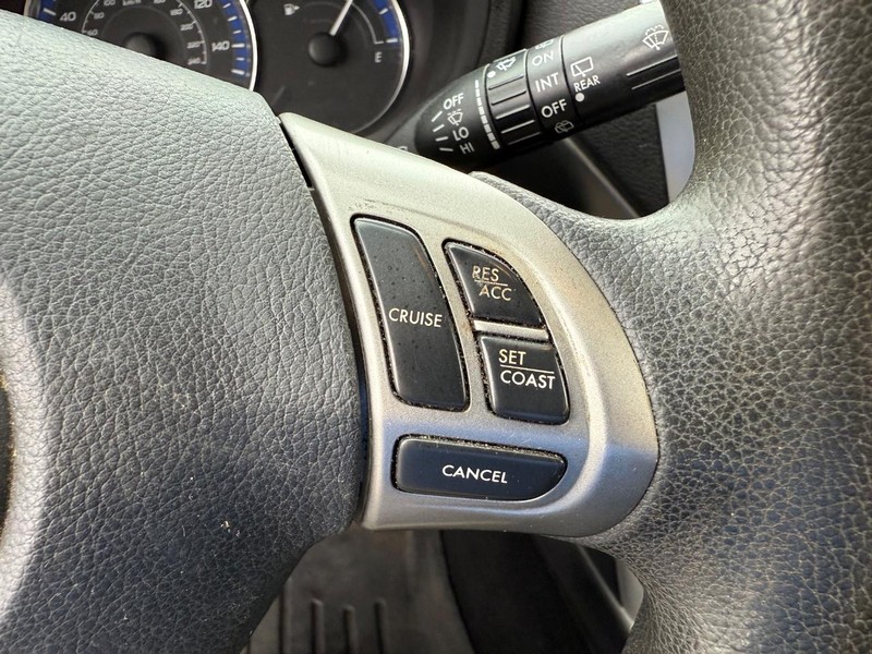 Subaru Forester Vehicle Full-screen Gallery Image 21