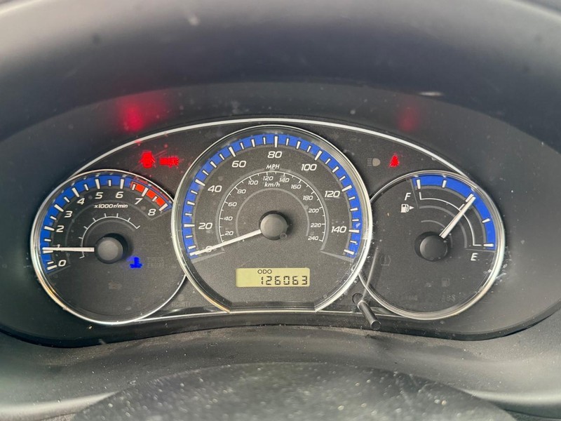 Subaru Forester Vehicle Full-screen Gallery Image 27