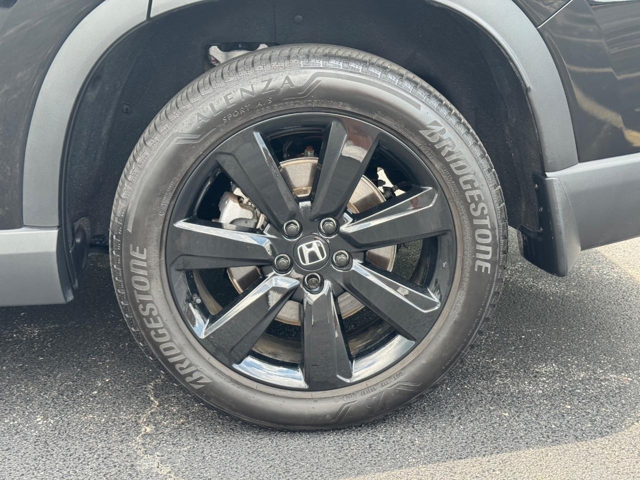 Honda Pilot Vehicle Full-screen Gallery Image 07