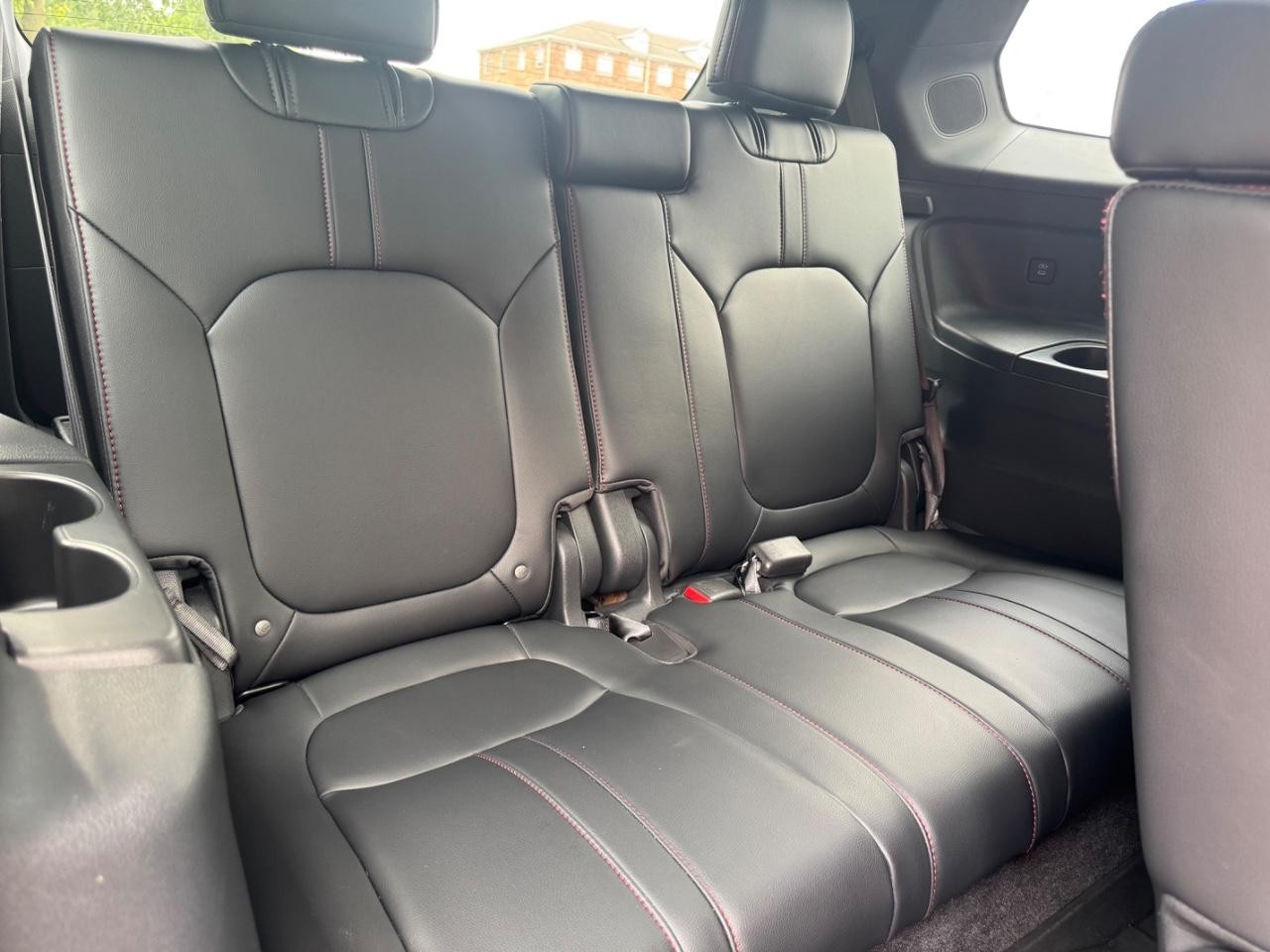 Honda Pilot Vehicle Full-screen Gallery Image 11