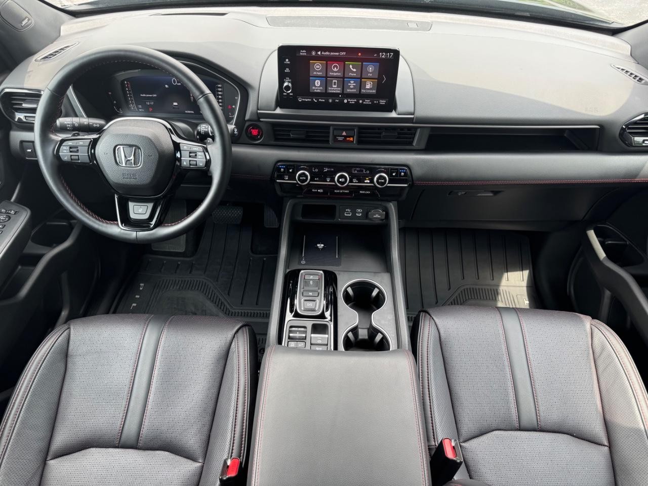 Honda Pilot Vehicle Full-screen Gallery Image 12