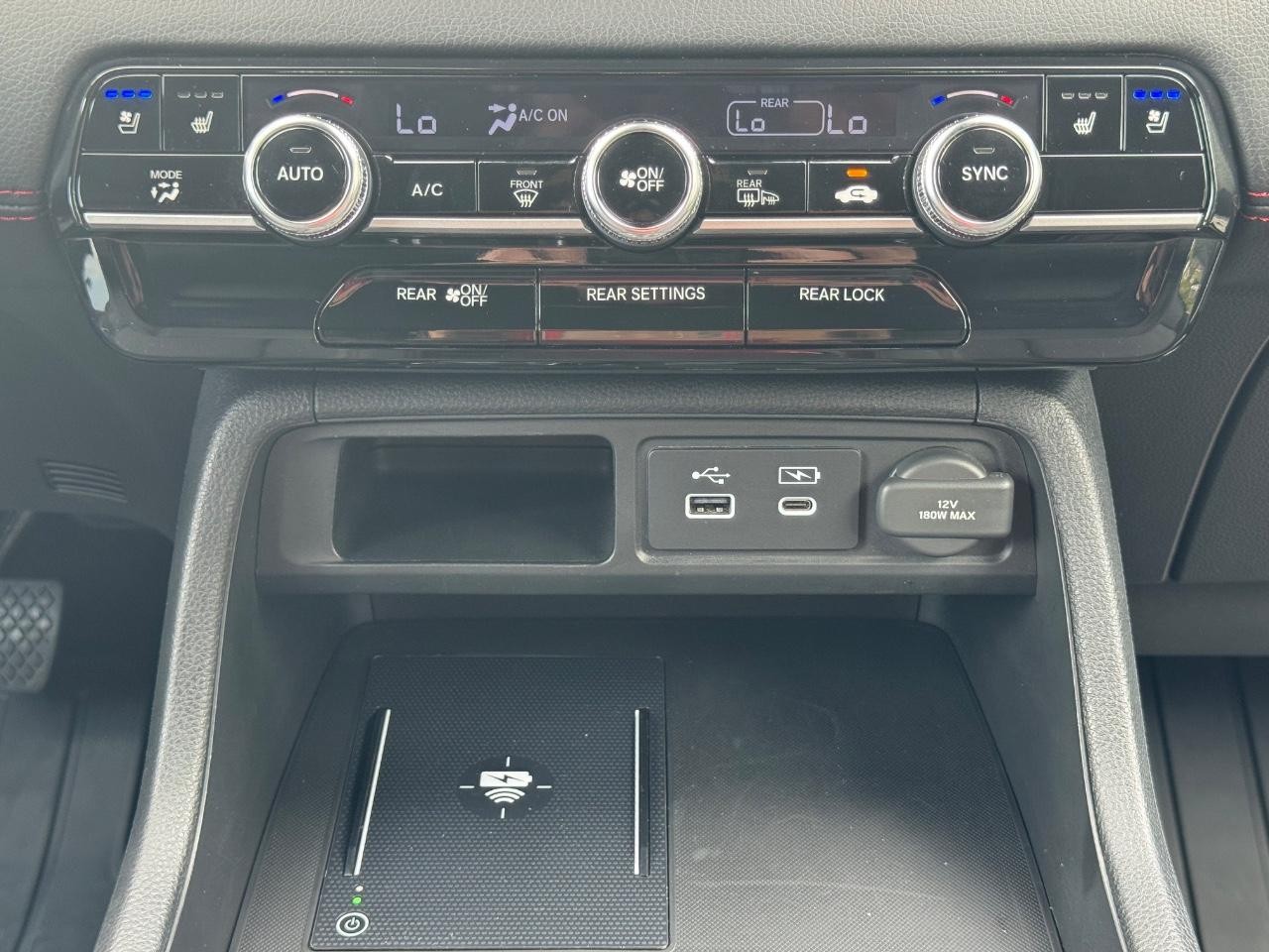 Honda Pilot Vehicle Full-screen Gallery Image 15