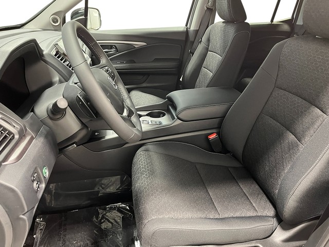 Honda Ridgeline Vehicle Full-screen Gallery Image 11