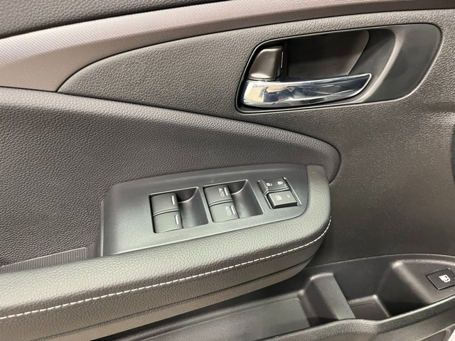 Honda Ridgeline Vehicle Full-screen Gallery Image 12