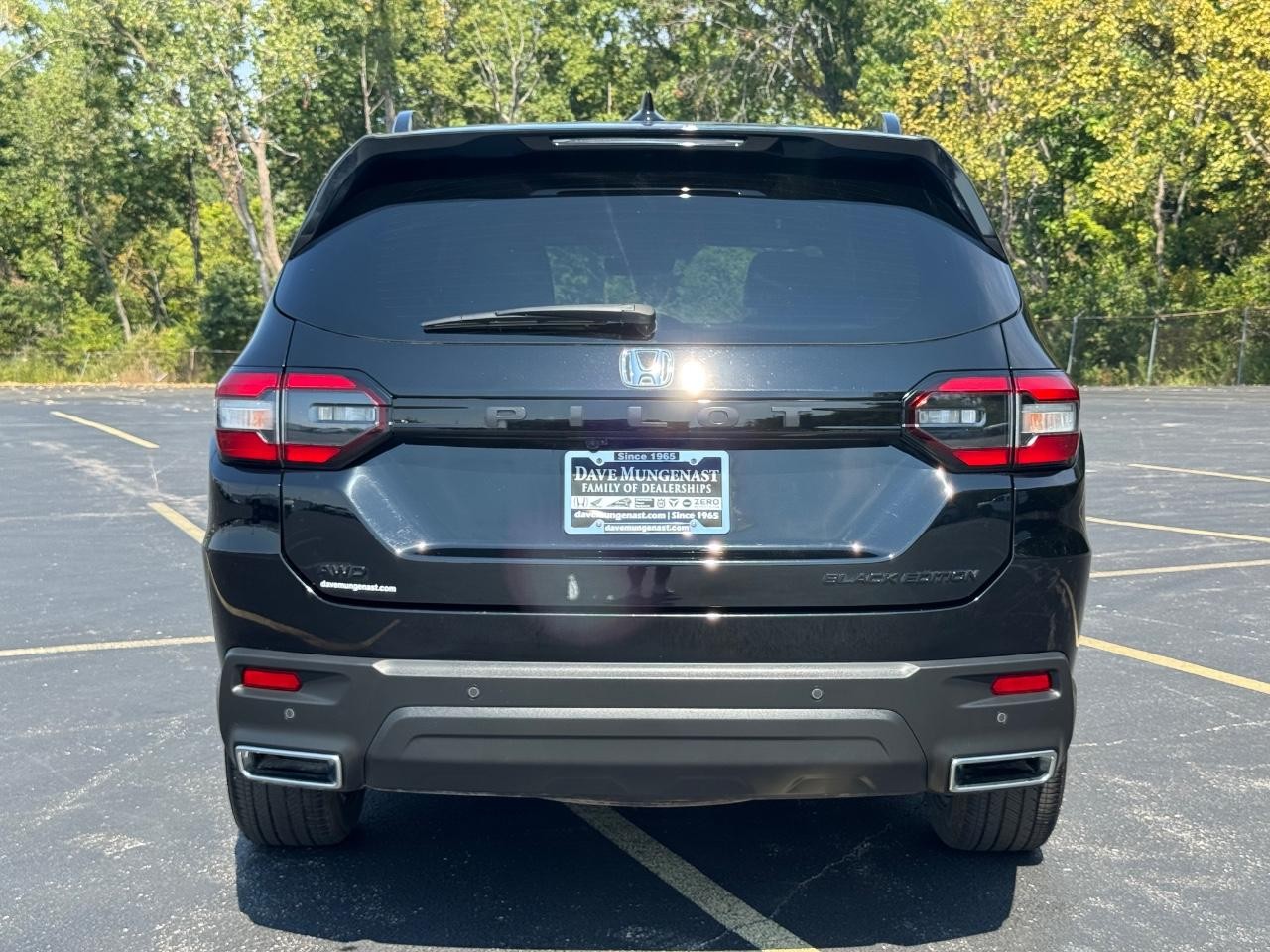 Honda Pilot Vehicle Full-screen Gallery Image 05