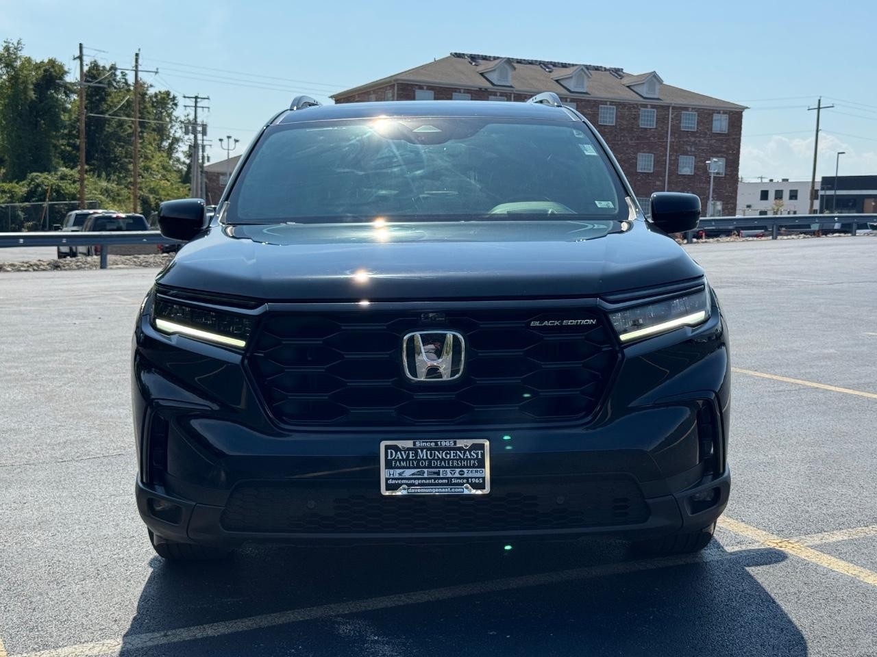 Honda Pilot Vehicle Full-screen Gallery Image 09