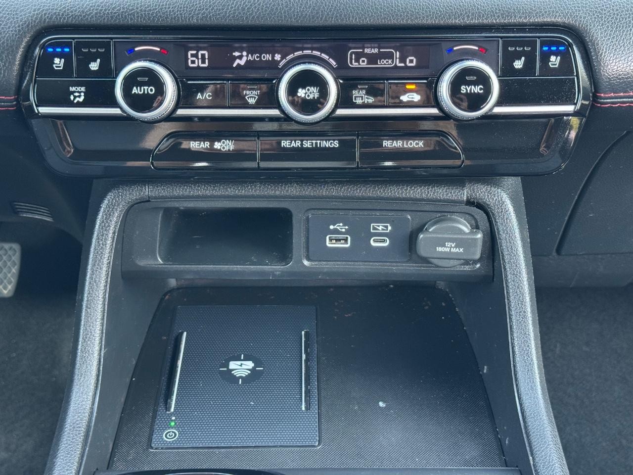 Honda Pilot Vehicle Full-screen Gallery Image 15