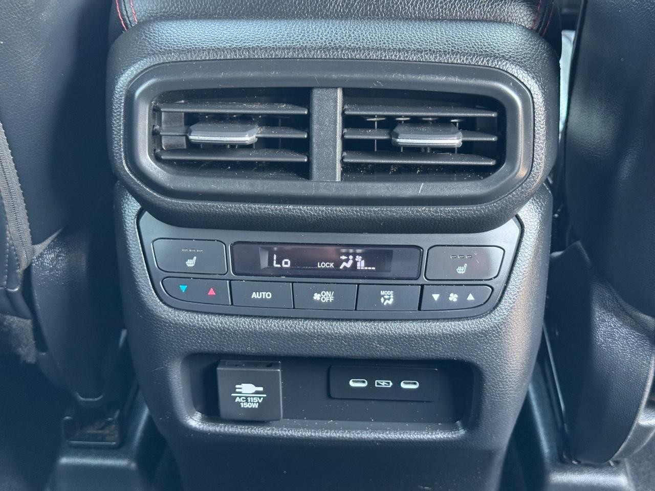 Honda Pilot Vehicle Full-screen Gallery Image 17