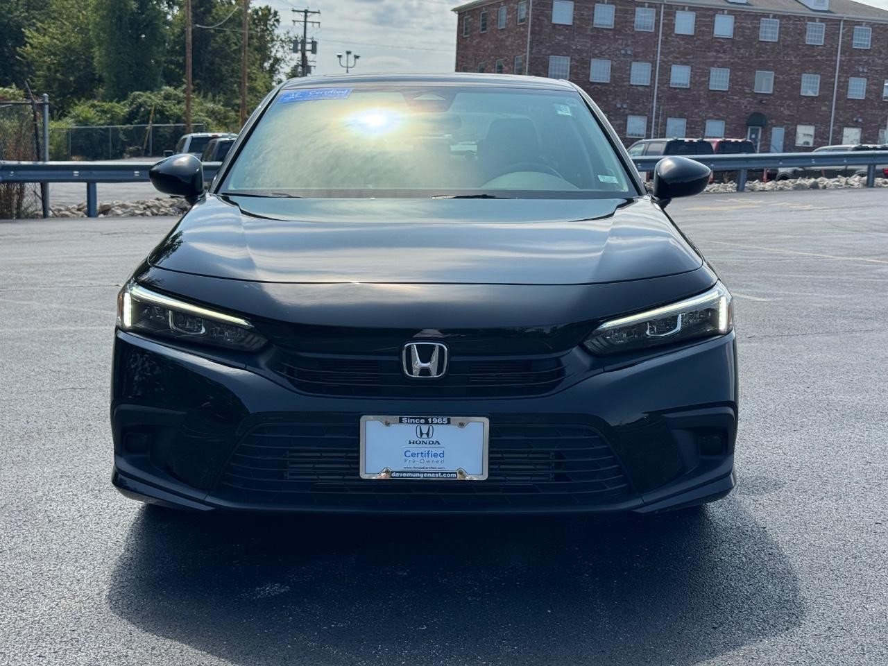 Honda Civic Sedan Vehicle Full-screen Gallery Image 09