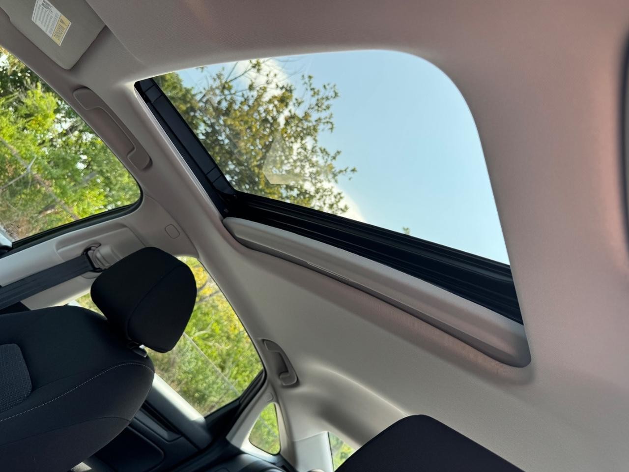 Honda Civic Sedan Vehicle Full-screen Gallery Image 18