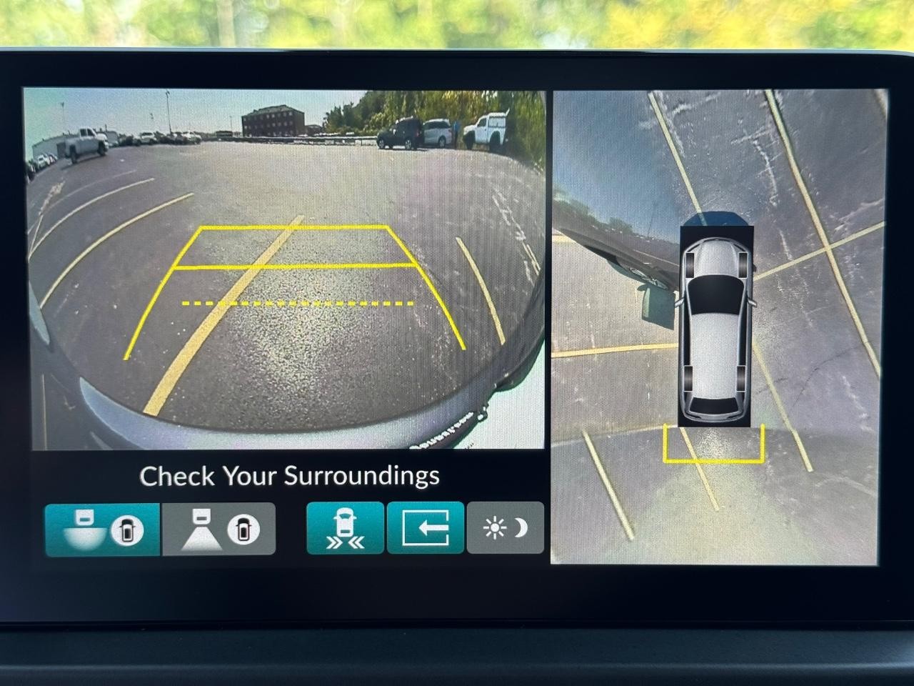 Honda Pilot Vehicle Full-screen Gallery Image 25