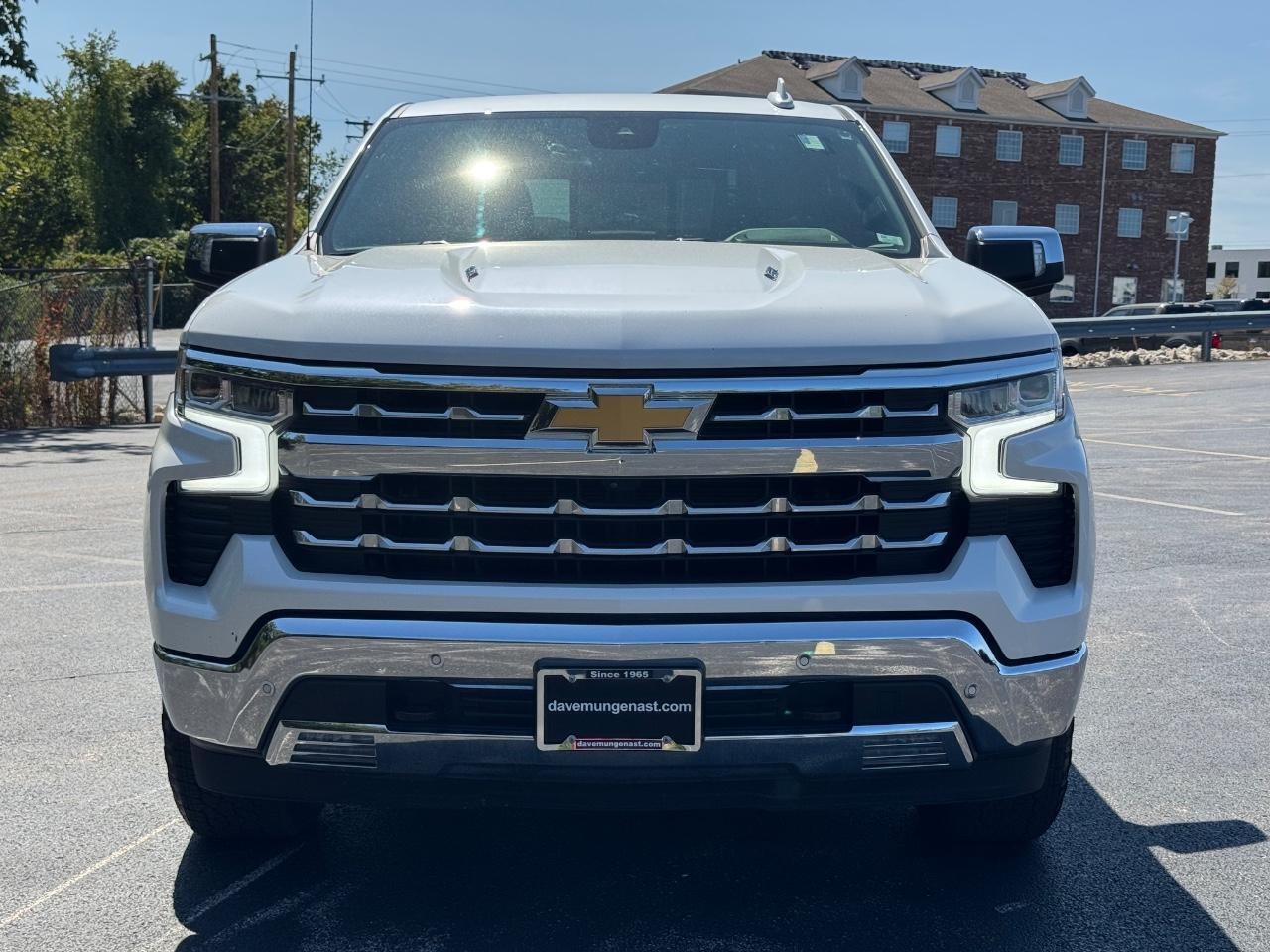 Chevrolet Silverado 1500 Vehicle Full-screen Gallery Image 09