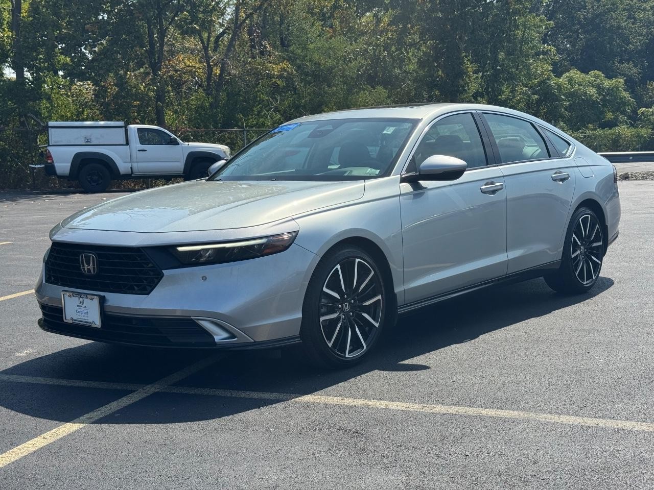 Honda Accord Hybrid Vehicle Full-screen Gallery Image 08