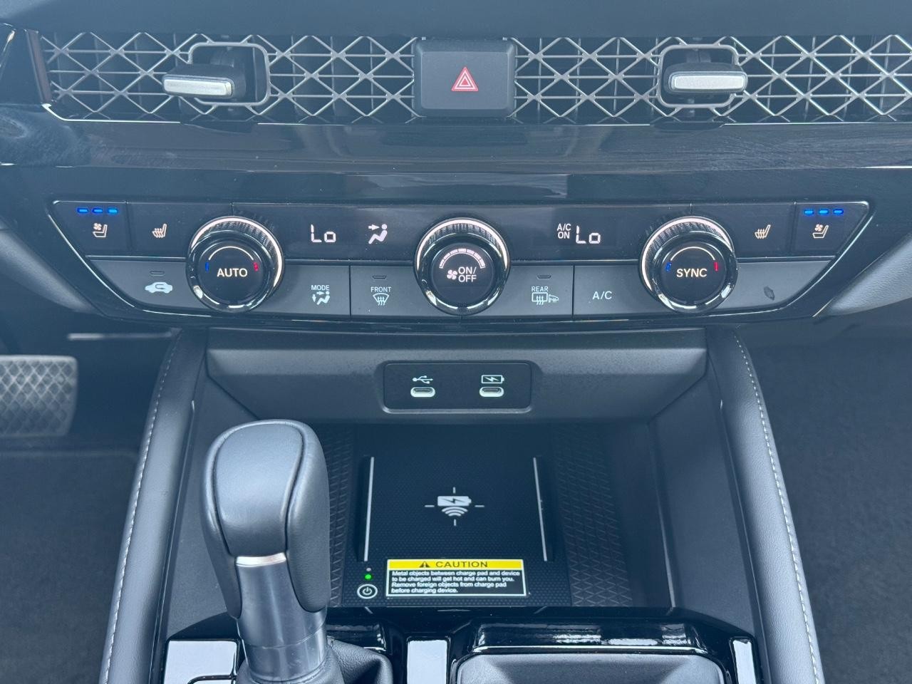 Honda Accord Hybrid Vehicle Full-screen Gallery Image 14