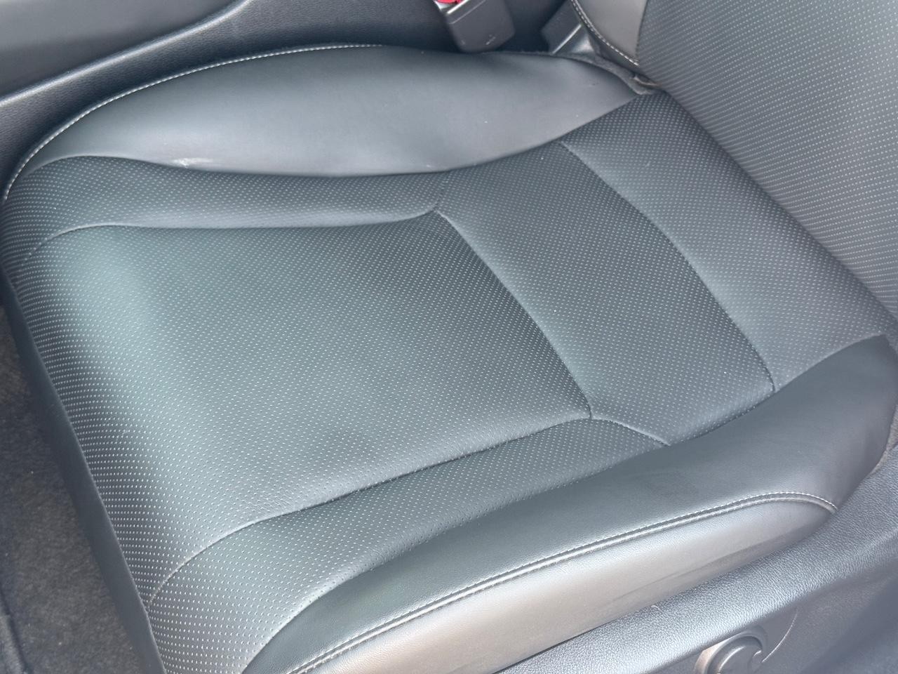 Honda Accord Hybrid Vehicle Full-screen Gallery Image 26