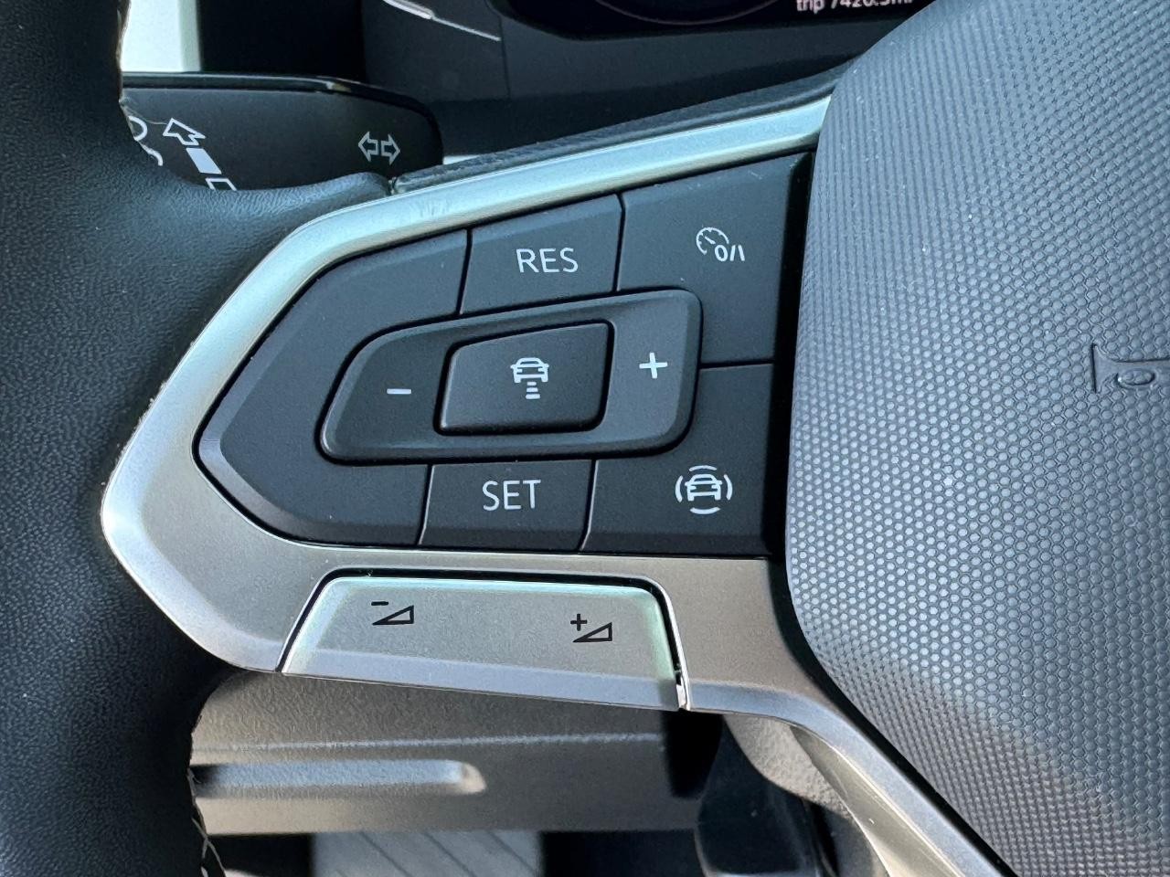 Volkswagen Atlas Vehicle Full-screen Gallery Image 22