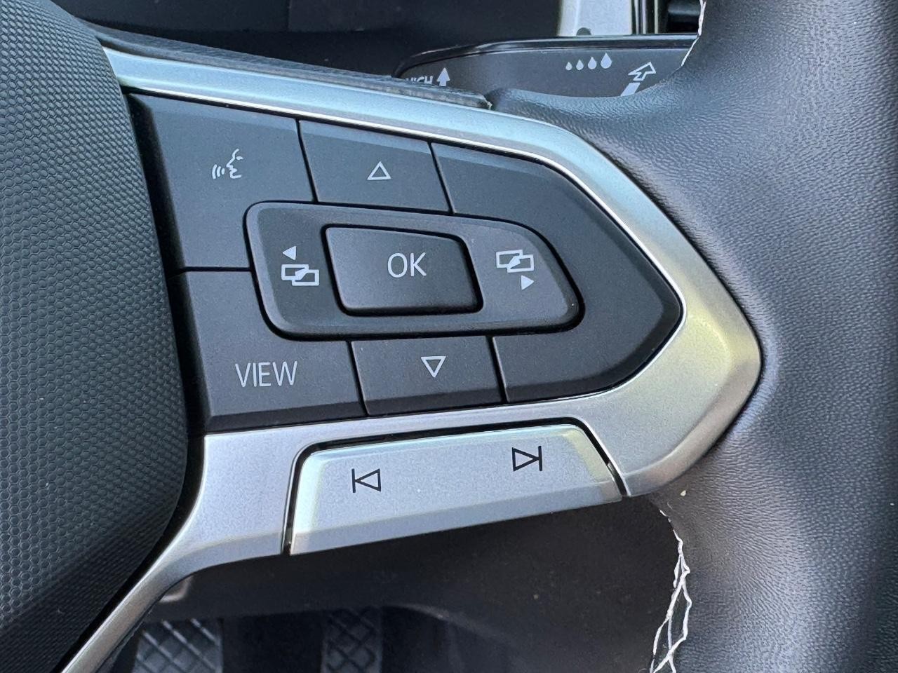 Volkswagen Atlas Vehicle Full-screen Gallery Image 23