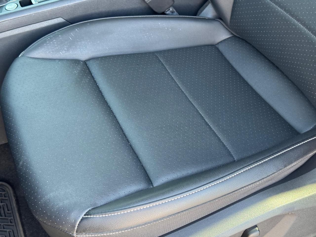 Volkswagen Atlas Vehicle Full-screen Gallery Image 27