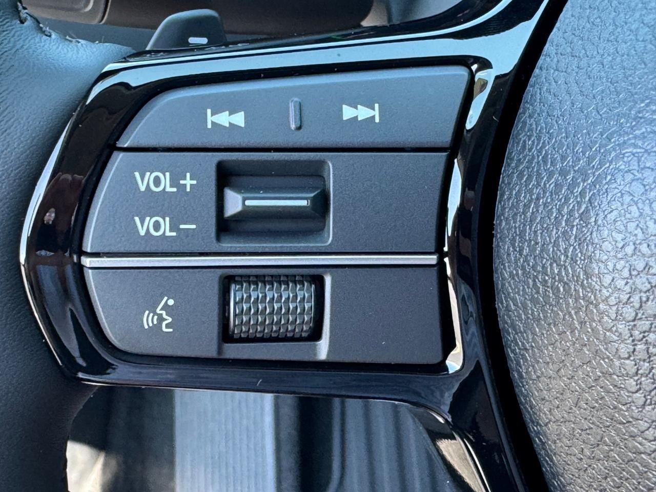 Honda Accord Hybrid Vehicle Full-screen Gallery Image 21