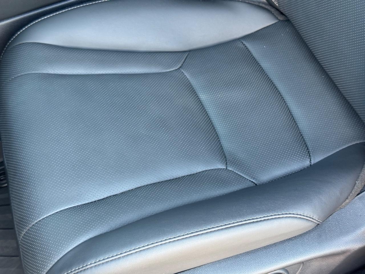 Honda Accord Hybrid Vehicle Full-screen Gallery Image 26