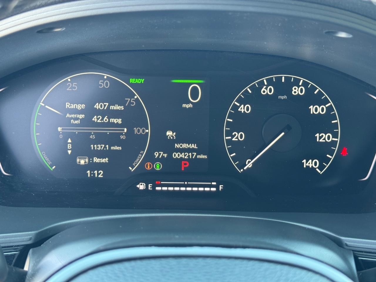 Honda Civic Sedan Hybrid Vehicle Full-screen Gallery Image 19