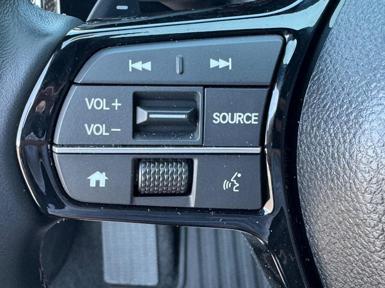 Honda Civic Sedan Hybrid Vehicle Full-screen Gallery Image 20