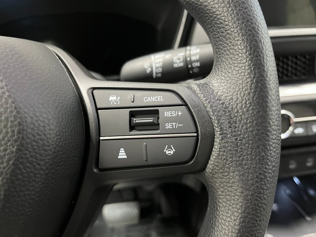 Honda CR-V Vehicle Full-screen Gallery Image 16