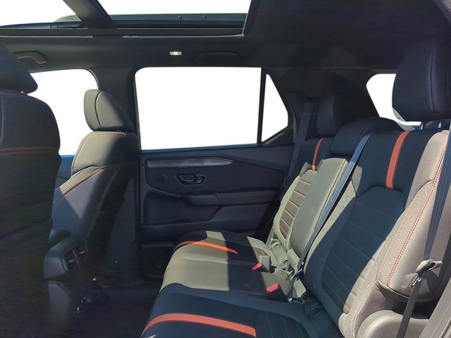 Honda Passport Vehicle Full-screen Gallery Image 24