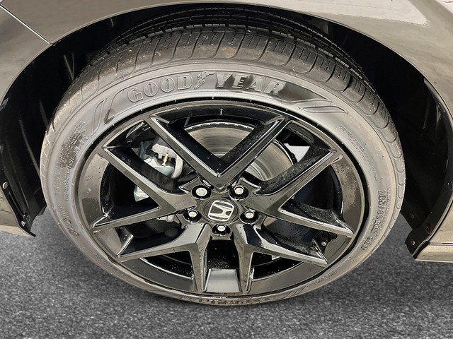 Honda Civic Sedan Hybrid Vehicle Full-screen Gallery Image 11