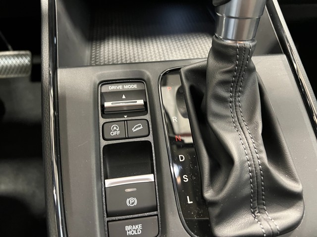 Honda CR-V Vehicle Full-screen Gallery Image 18