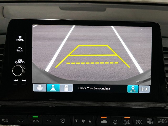 Honda Odyssey Vehicle Full-screen Gallery Image 19