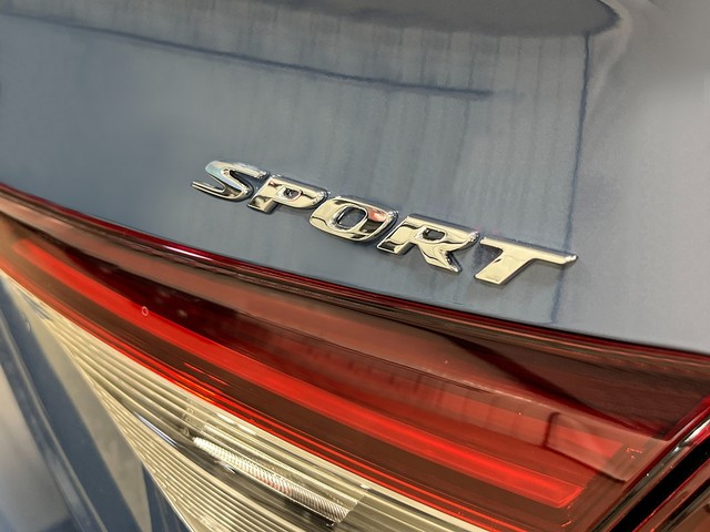 Honda Civic Sedan Vehicle Full-screen Gallery Image 06