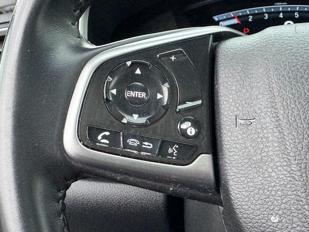 Honda CR-V Vehicle Full-screen Gallery Image 18