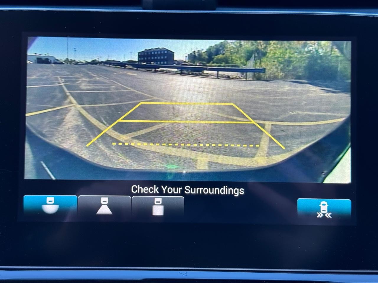 Honda Insight Vehicle Full-screen Gallery Image 21