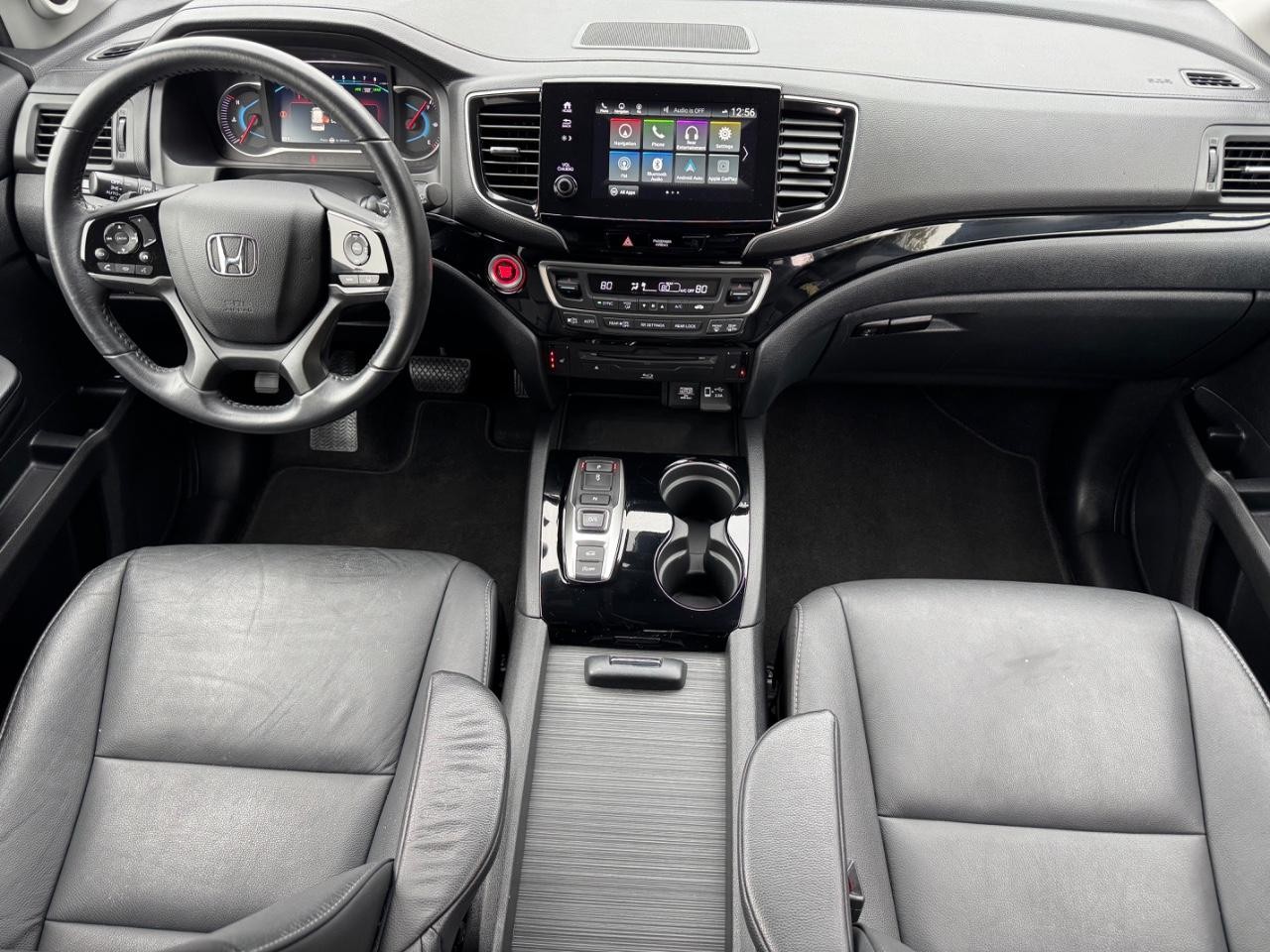 Honda Pilot Vehicle Full-screen Gallery Image 12