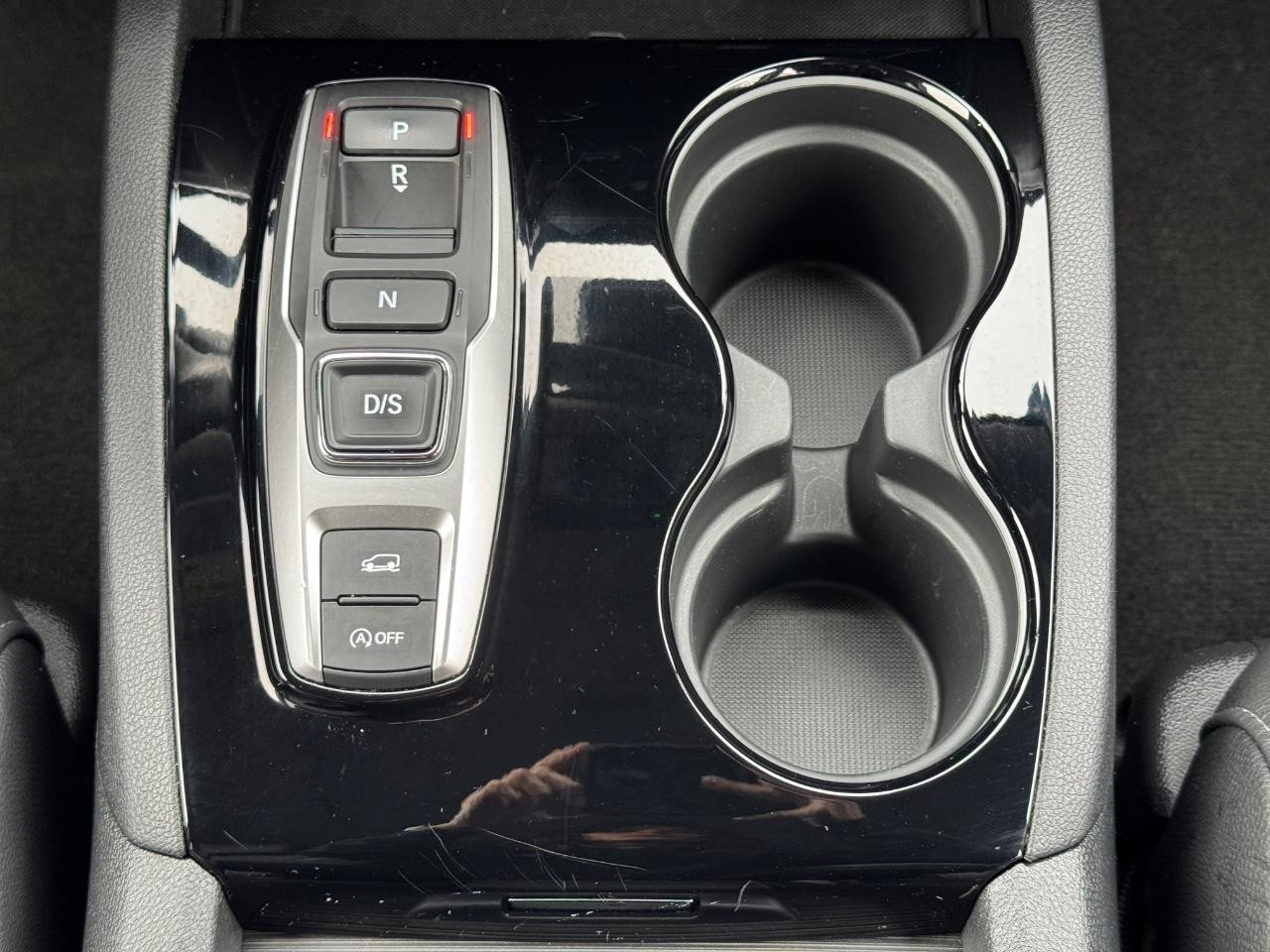 Honda Pilot Vehicle Full-screen Gallery Image 16