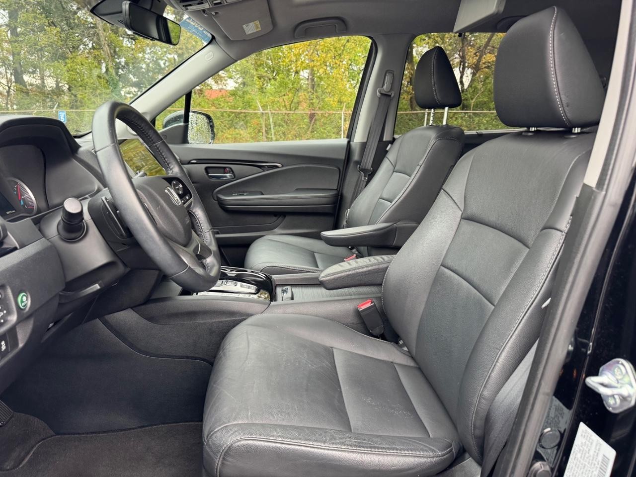 Honda Pilot Vehicle Full-screen Gallery Image 20